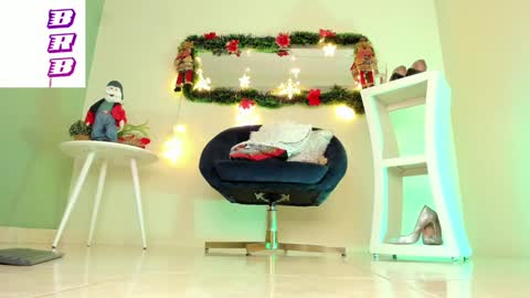 Thais online show from 12.27.24