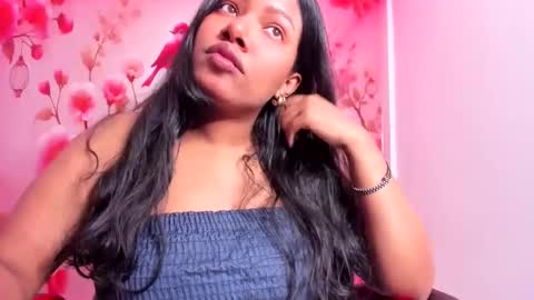 Snapshot of thais_waldrof chatting on 02.02.25 Andreina online show from 02.02.25