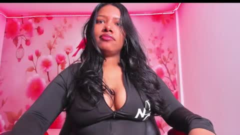 Snapshot of thais_waldrof chatting on 03.10.25 Andreina online show from 03.10.25