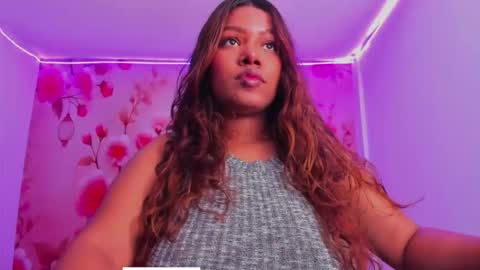 Snapshot of thais_waldrof chatting on 09.14.25 Andreina online show from 09.14.25