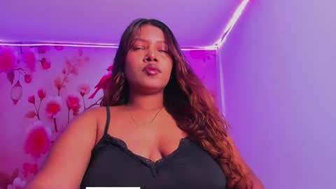 Snapshot of thais_waldrof chatting on 09.21.25 Andreina online show from 09.21.25