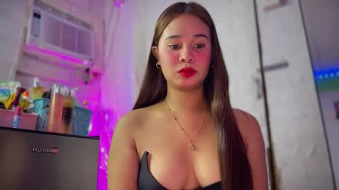 Ms. Thalia online show from 12.11.24