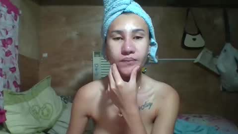 Snapshot of thaliaisslut chatting on 04.29.26 thalia powers online show from 04.29.26