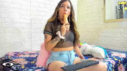 Snapshot of thaliasweetlust chatting on 10.01.25 Thalia online show from 10.01.25