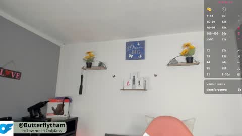 Snapshot of thamara_cooper_ chatting on 06.11.26 thamara_cooper_ online show from 06.11.26