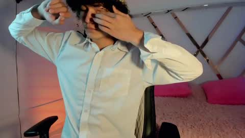 thanier_18 online show from 05.19.26