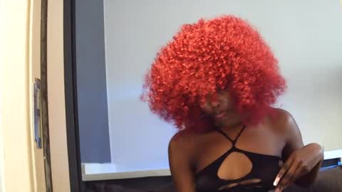 Snapshot of thathoneygirl chatting on 07.22.26 Shiellat online show from 07.22.26