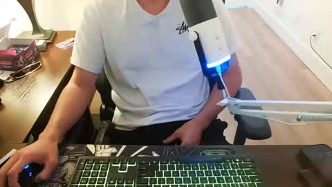 thatoneasianboy online show from 06.12.26