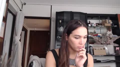 Snapshot of thayanizreal chatting on 02.01.26 thayanizreal online show from 02.01.26