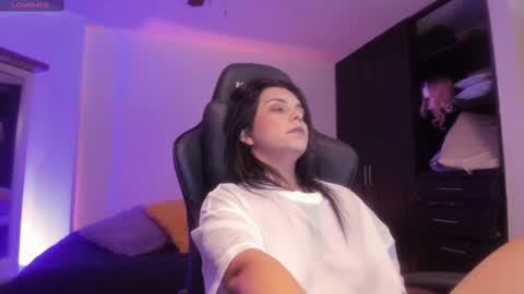 Snapshot of thays_mawakye01 chatting on 03.06.25 Paola online show from 03.06.25