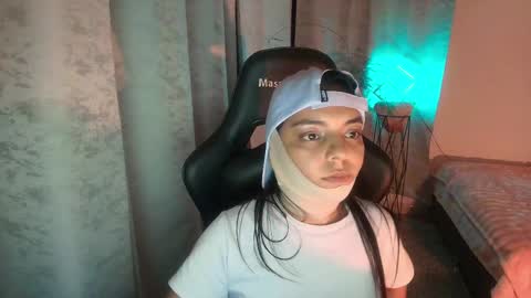 Snapshot of thays_mawakye01 chatting on 02.06.26 Paola online show from 02.06.26