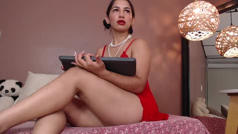 THAYSSA ROSS online show from 12.29.24