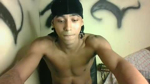 Snapshot of the_black05 chatting on 11.10.25 yousef online show from 11.10.25