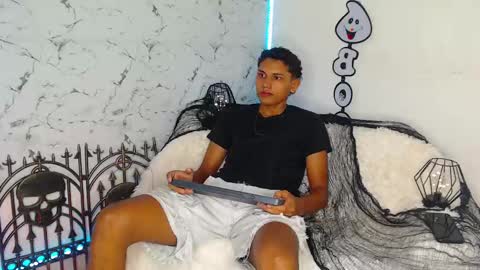 Sean OPry   online show from 10.05.25