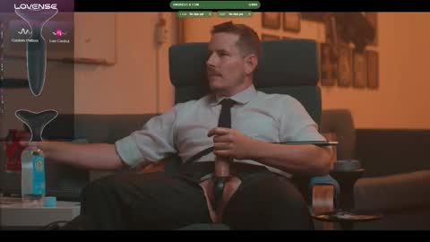 Snapshot of the_dilf chatting on 10.03.25 The DILF - online show from 10.03.25