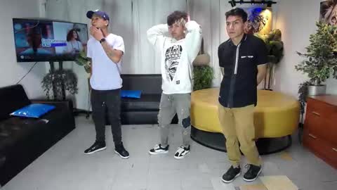 Snapshot of the_goodfellas chatting on 01.18.26 the goodfellas online show from 01.18.26