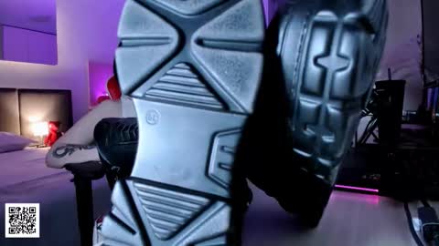 Snapshot of the_inamorata chatting on 10.30.25 Goddess Misha online show from 10.30.25