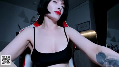 Snapshot of the_inamorata chatting on 06.26.26 Goddess Misha online show from 06.26.26