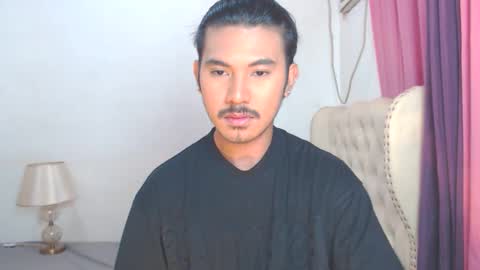 Snapshot of the_killian_jones chatting on 03.02.25 ken online show from 03.02.25