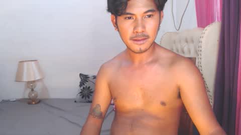 Snapshot of the_killian_jones chatting on 03.07.25 ken online show from 03.07.25