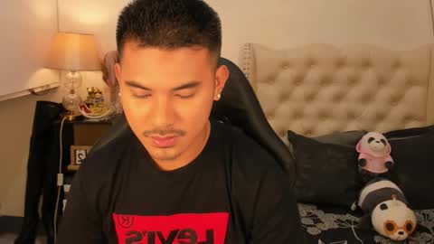 Snapshot of the_killian_jones chatting on 09.21.25 ken online show from 09.21.25