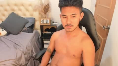 Snapshot of the_killian_jones chatting on 06.19.26 ken online show from 06.19.26
