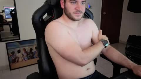 Snapshot of the_king74 chatting on 09.22.25 the_king74 online show from 09.22.25