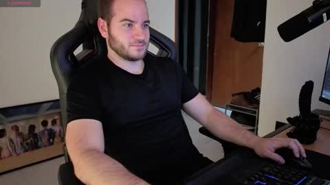 Snapshot of the_king74 chatting on 11.04.25 the_king74 online show from 11.04.25