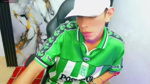 the_latin_boy02 online show from 12.23.25