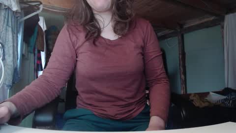 Ekye online show from 10.14.25