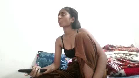 Snapshot of the_right_girl chatting on 09.30.25 Suzan Sexy online show from 09.30.25