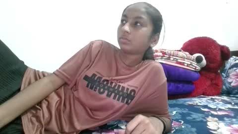 Snapshot of the_right_girl chatting on 10.12.25 Suzan Sexy online show from 10.12.25