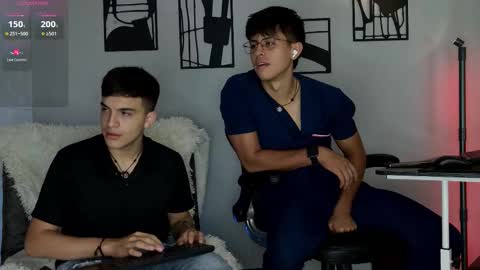 Snapshot of the_suite_boys chatting on 03.18.26 Damian and Nico online show from 03.18.26