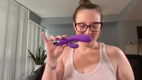 Snapshot of theaddisonphoenix chatting on 01.22.25 Addison Phoenix online show from 01.22.25