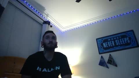 theamezcua98 online show from 02.19.25