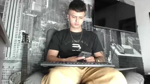 Snapshot of theangelmiguel chatting on 12.18.24 Miguel Angel online show from 12.18.24