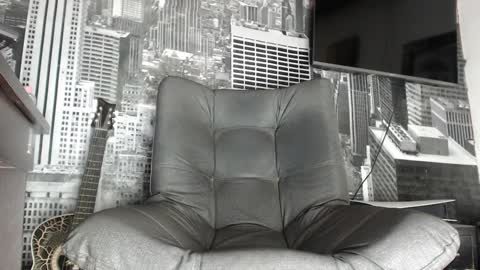 Snapshot of theangelmiguel chatting on 12.21.24 Miguel Angel online show from 12.21.24