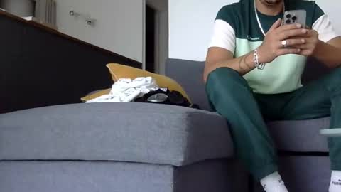 theartist94000 online show from 09.27.25