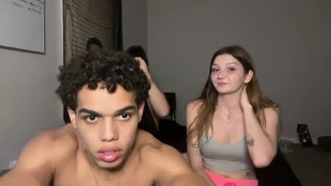 Snapshot of thebaileybrooks chatting on 09.23.25 thebaileybrooks online show from 09.23.25