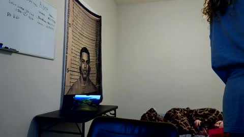 Snapshot of thebaileybrooks chatting on 09.25.25 thebaileybrooks online show from 09.25.25