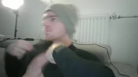 Snapshot of thebatguuy chatting on 12.28.24 thebatguuy online show from 12.28.24