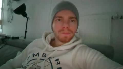 Snapshot of thebatguuy chatting on 01.26.25 thebatguuy online show from 01.26.25