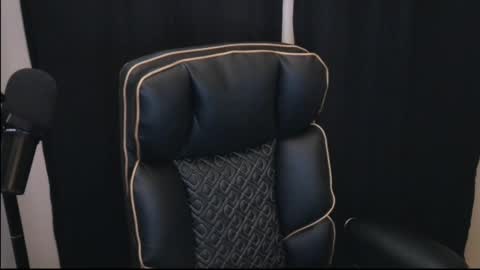 The Bear King online show from 04.19.26