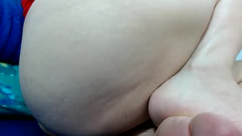 Snapshot of thebestpussyhairy chatting on 01.12.25 Karla online show from 01.12.25