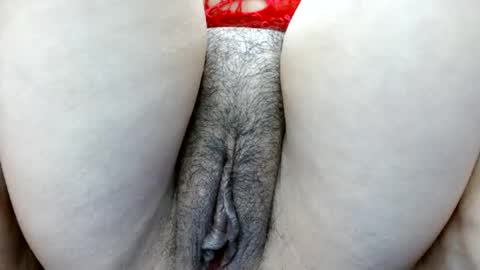 Snapshot of thebestpussyhairy chatting on 01.27.25 Karla online show from 01.27.25