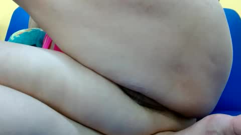 Snapshot of thebestpussyhairy chatting on 03.09.25 Karla online show from 03.09.25