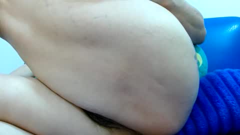 Snapshot of thebestpussyhairy chatting on 03.11.25 Karla online show from 03.11.25