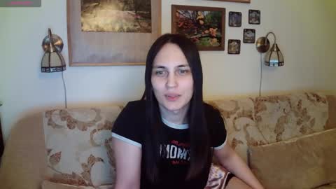 Snapshot of thebl4ckhearts chatting on 02.15.26 Daria and Diana 3 online show from 02.15.26