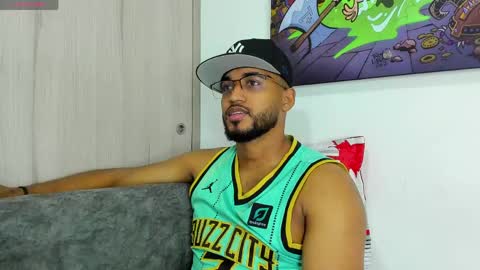 Snapshot of theblack_frank chatting on 04.29.26 theblack_frank online show from 04.29.26
