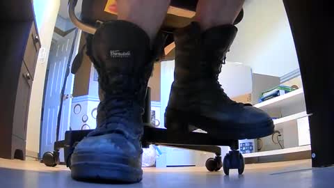 thecowboy_74 online show from 10.13.25